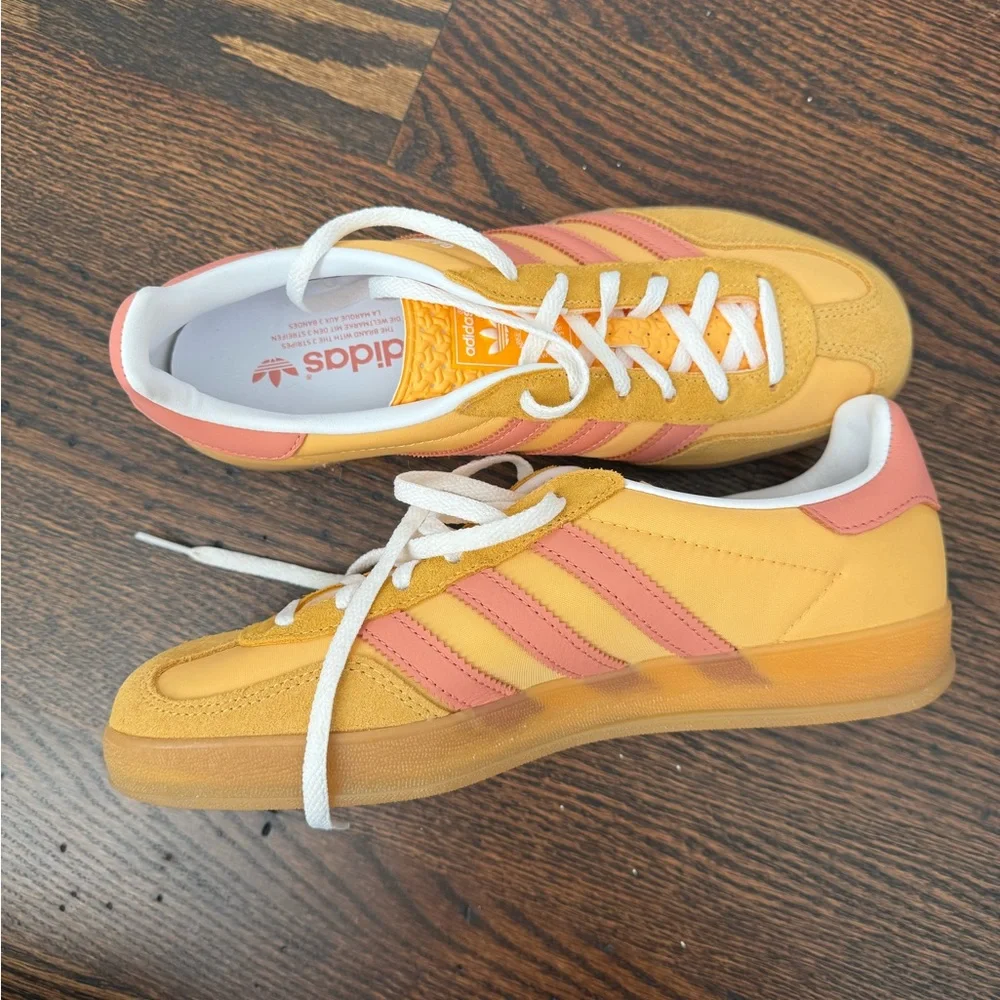 Gazelle Indoor Sneaker in Yellow - Picture 3 of 4